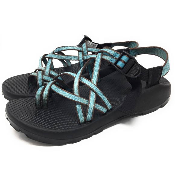 chaco strappy sandals